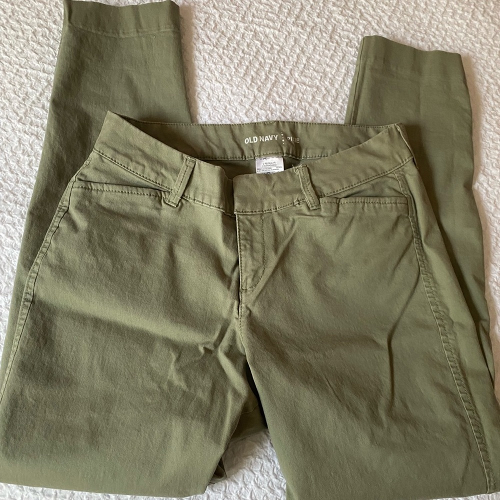 Green Old Navy Pixie Ankle Pant